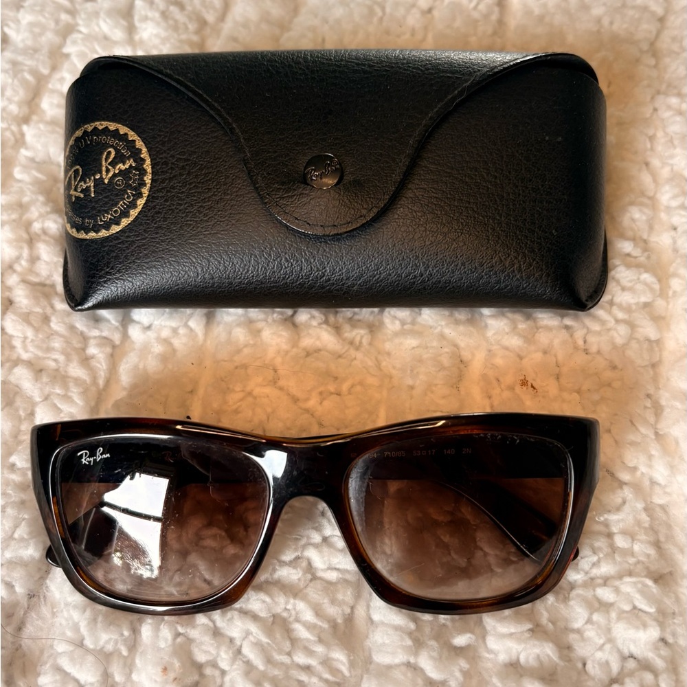 Ray-Ban Women's Tortoiseshell frames